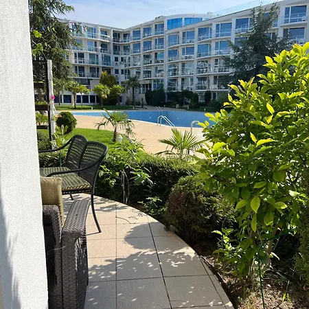 With Terrace In Complex Appartement *