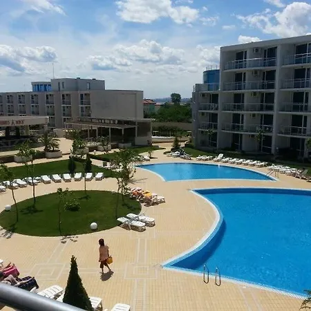 With Terrace In Complex בורגאס