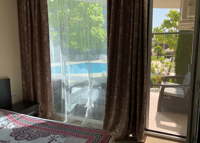 With Terrace In Complex Apartmán